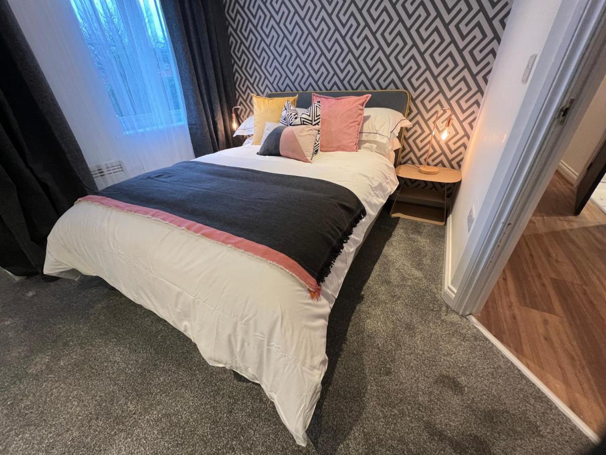Modern 2 Bedroom Aesthetic Apt Manchester Exterior foto